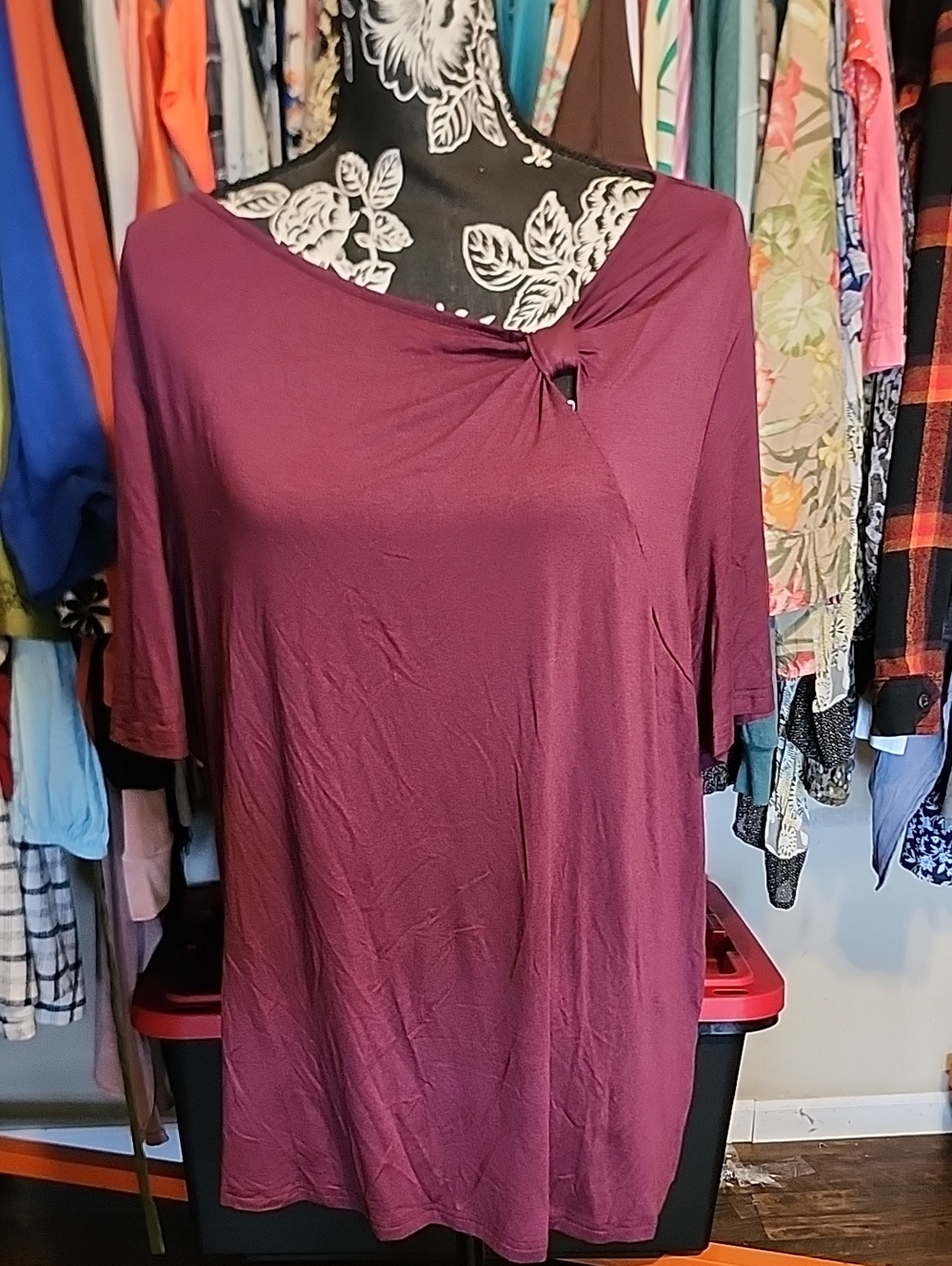 BloomChic Twist-Knot Short Sleeve Top - Plum